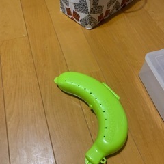 タッパーとバナナケースの画像