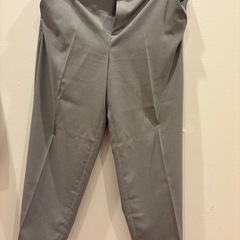 ユニクロ　感動スーツの画像