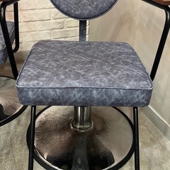 美容室　セット椅子　スタイリングチェア　無料の画像