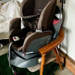 チャイルドシート　アップリカ　フラディアシリーズ  ディアターンの画像