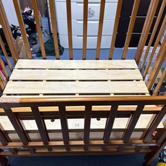 無料 ベビーベッドのみ 破損ありの画像