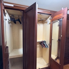 大型洋服タンスの画像