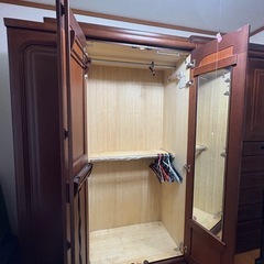 大型洋服タンスの画像