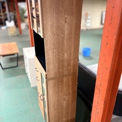 【美品】レンジ台収納キャビネット ガラス扉付きの画像
