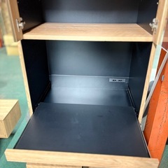 【美品】レンジ台収納キャビネット ガラス扉付きの画像