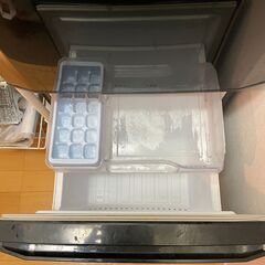 【中古】冷蔵庫146L 三菱MR-P15Z-Bの画像