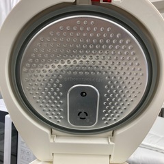 2022年製IH炊飯器アイリスオーヤマ5号炊きの画像