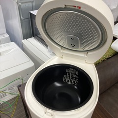 2022年製IH炊飯器アイリスオーヤマ5号炊きの画像