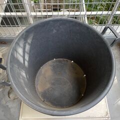 植栽用プラスチック容器 特大の画像