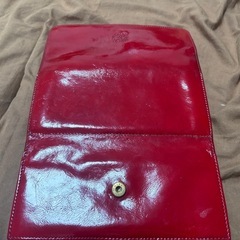 イルビゾンテエナメル財布の画像