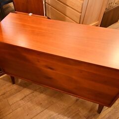 ●近郊格安配送(^^♪●北欧　ヴィンテージ風　マホガニー　リビングボード　中古品●相模原　横浜　神奈川●キャビネット　サイドボード●の画像