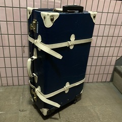 超軽量デザインスーツケース80.40.25センチの画像