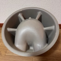 バンボ Bumbo ベビーチェア 柔らか素材 椅子 ベビーソファの画像