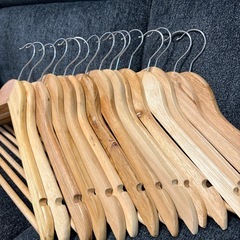 ハンガー　14本セット　木製　の画像