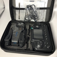 新品【169】E88 HDデュアルカメラ 2.4インチ画面リモコン＋WiFi伝送 折りたたみドローン（ブラック）の画像