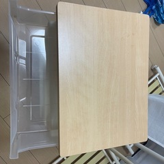 3段収納棚の画像