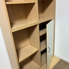 本棚（白・木）の画像