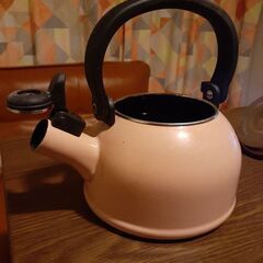 笛吹きケトル 1.6L  ホーロー　アッシュピンクの画像