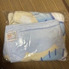 ちいかわ　超BIGマイヤーブランケット（カニちゃん、モモンガ）の画像