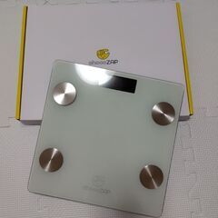 チョコザップのノベルティ　未開封　オマケで体重計の画像