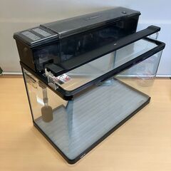 GEX 60cm曲げガラス水槽（LED/ガラスフタ/上部フィルターケース付き）の画像