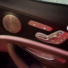 車のドアオーディオカバースピーカー装飾スピーカートリムインテリアアクセサリーメルセデスベンツ W205 W213 X253 GLC C E クラス E200の画像