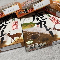 鹿、猪、鶏レトルトカレーの画像