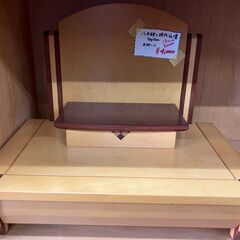 八木研の現代仏壇　1800円