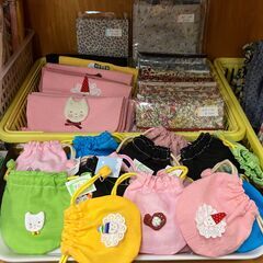 手作り小物入れ　150円～　ほか