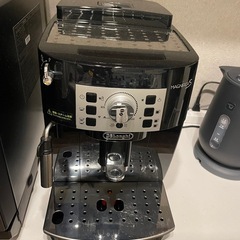 デロンギ　全自動コーヒーメーカー　マグニフィカSの画像
