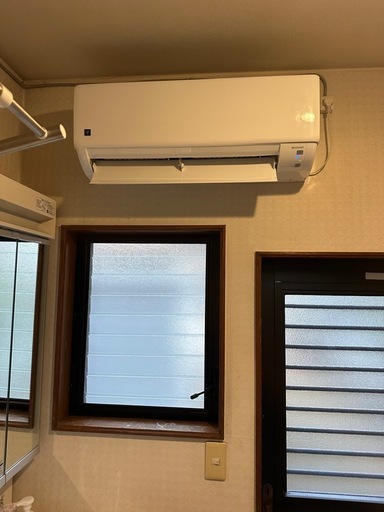 ルームエアコン