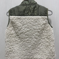 ベビー フリースベスト オリーブグリーンの画像