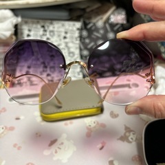 レディース用、サングラスの画像