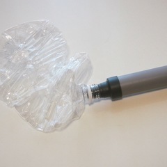 【美品未使用】ペットボトル圧縮ポンプ みるみる圧縮 ペットボトル潰し器 ぺちゃんこポンプ の画像