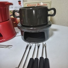 ２個セット未使用と未使用に近いフォンデュ鍋（固形燃料）　ニトリとキント－の画像