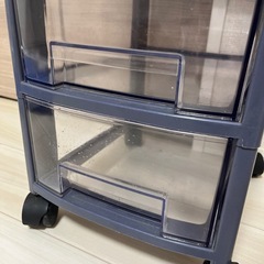 キャスター付き衣装ケースの画像