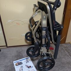 非対面取引　介助用車椅子　折りたたみ式車いすの画像