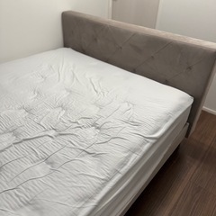 マットレス ベットフレームの画像