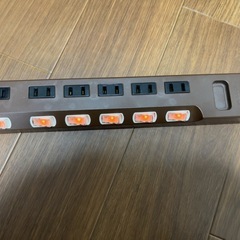 エレコム　延長コード　ELECOM製　個別スイッチ付　雷ガードタップ　OAタップ 6個口 1.0m ブラウンの画像