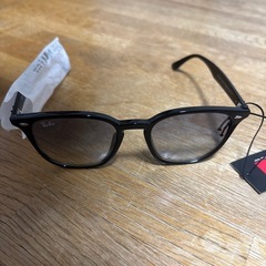 未使用 レイバン サングラスの画像