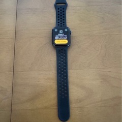 Apple Watch 44mm ブラック NIKE SE GPSモデル（アップルウォッチ）の画像