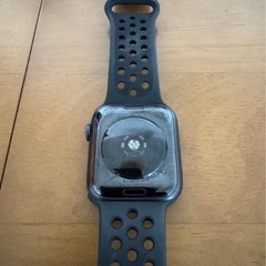 Apple Watch 44mm ブラック NIKE SE GPSモデル（アップルウォッチ）の画像