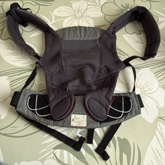 美品!! エルゴベビー アダプト クールエア メッシュ 抱っこ紐 グレーの画像