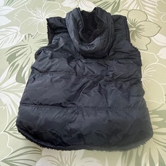 AZUL by moussy ブラック ダウンベスト ボア リバーシブルの画像