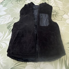 AZUL by moussy ブラック ダウンベスト ボア リバーシブルの画像