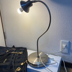 ライトスタンド　💡　電気スタンドの画像