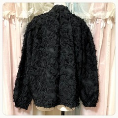 リバーズビア ハイネック フリンジ風 長袖 カットソー 黒トップス LサイズOKの画像