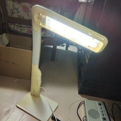 昭和レトロ風平成卓上ライト 11月引き取り希望の画像