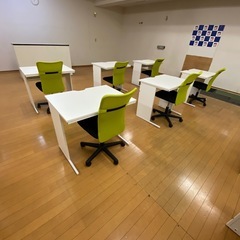 椅子テーブルまとめての画像