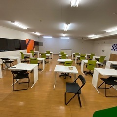 椅子テーブルまとめての画像